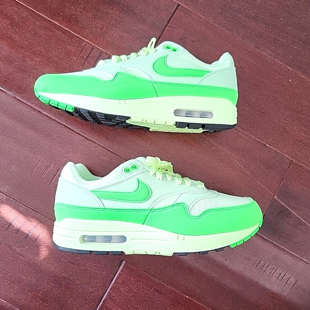 Sz 9 Wmns / 7.5 M Nike Air Max 1 '87 High Saturation Vapor Green HJ7329-376
